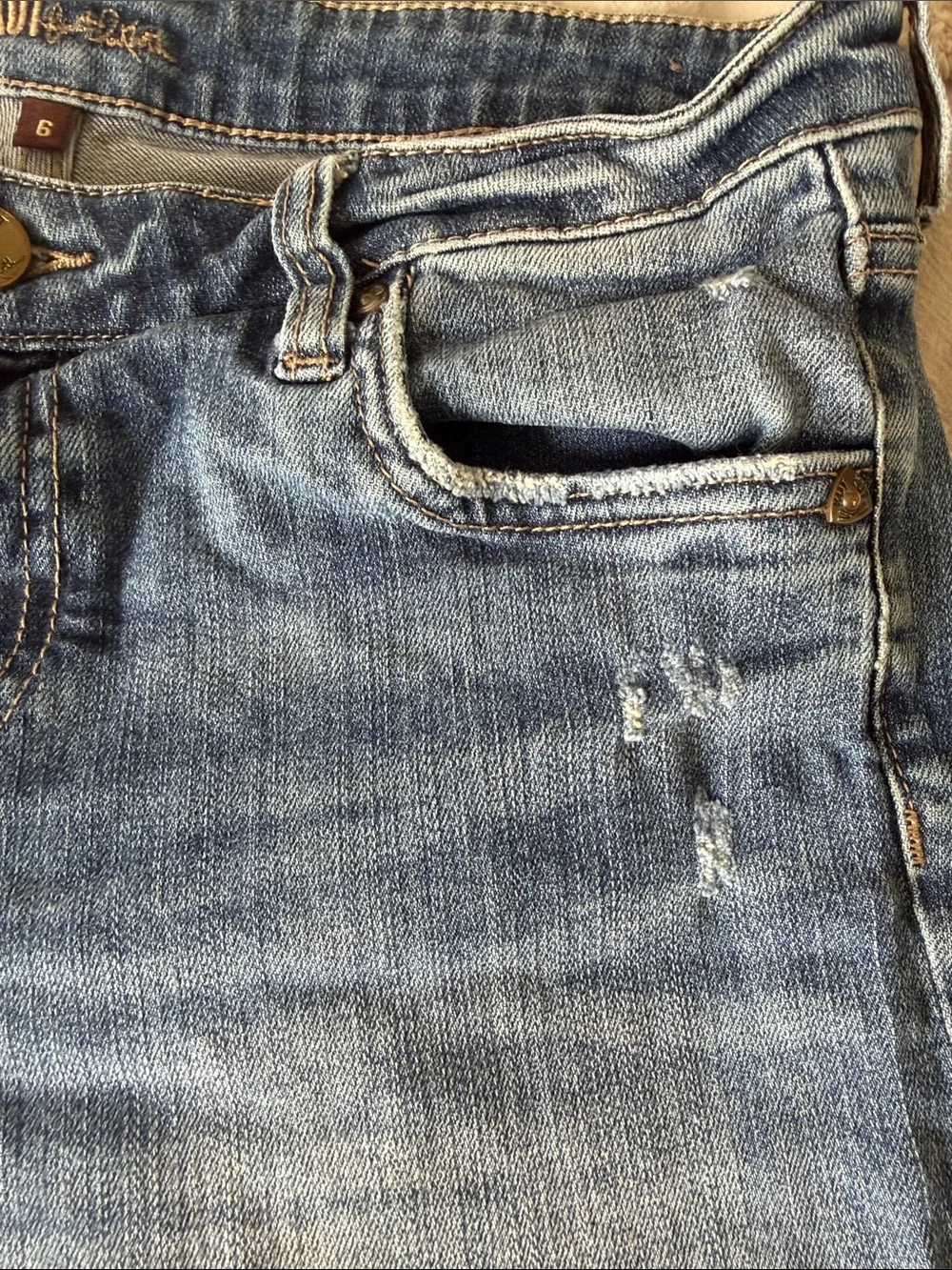 Casual Kut from the Kloth Mid-Rise Denim Shorts - Light Blue